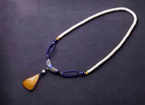 Beeswax Amber Pendant Necklace