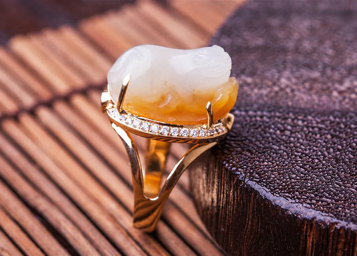 Beeswax Amber Ring — hero