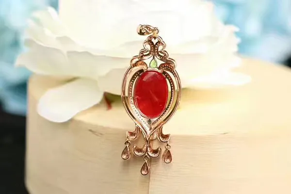 Nanhong Agate Pendant — still life