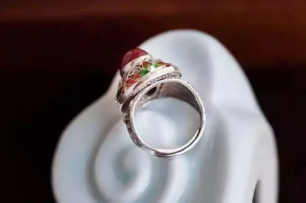 Nanhong Agate Filigree Ring — still life